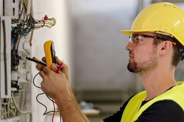 elektro-reparatur-notdienst Elektroinstallationen